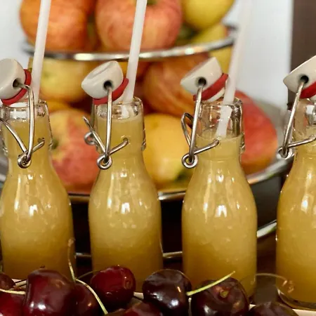 Готель Comfort Garni Gitti 3*