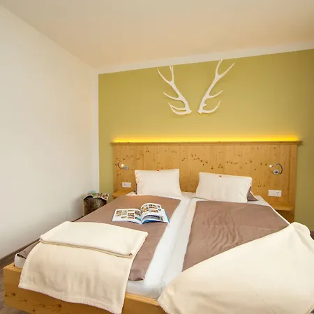 Hotel Hotel Garni Landhaus Gitti, Summercard And Free Parking 3*