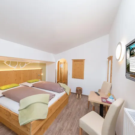 מלון Comfort Garni Gitti 3*