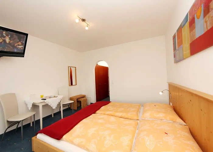 ホテル Comfort Garni Gitti 3*